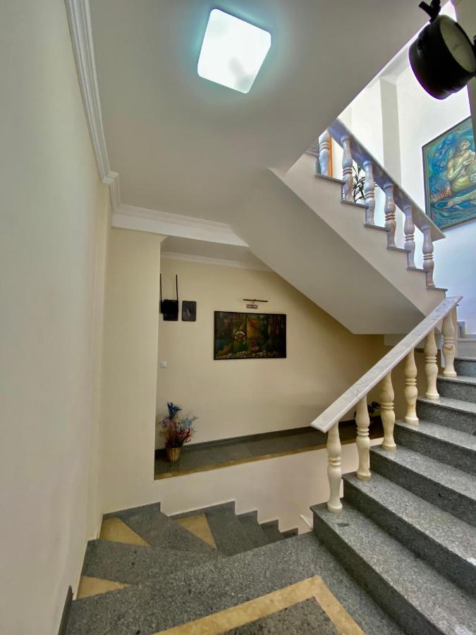 Villa Old บาทูมิ ภายนอก รูปภาพ
